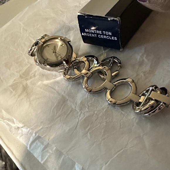 Avon vintage Silver stone Circular Bracelet Watch-Battery included - Picture 13 of 13